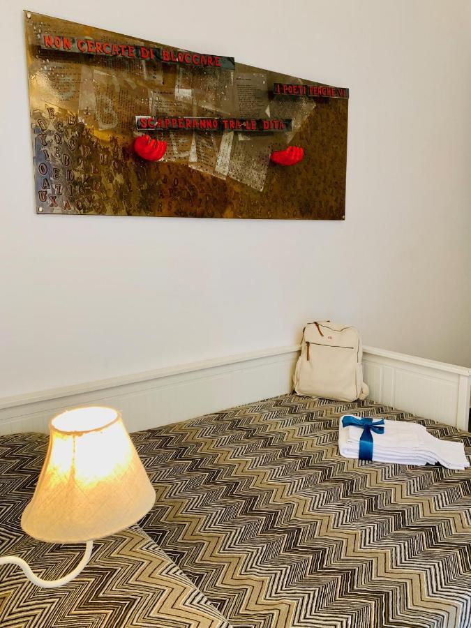 Large Single Room,1281330652:JPEG